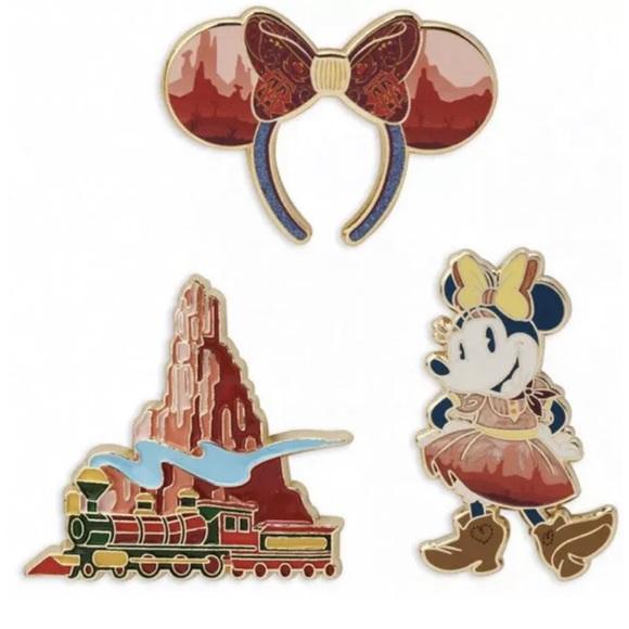Disney Jewelry - Disney Minnie Mouse The Main Attraction Pin‎ Set Limited Release Set 9/12